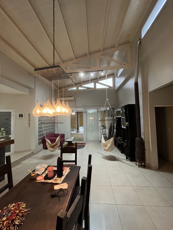 CASA EN VENTA EN EL CORTE, YB. SUPER OPORTUNIDAD!!