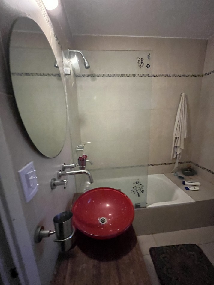 CASA EN VENTA EN EL CORTE, YB. SUPER OPORTUNIDAD!!