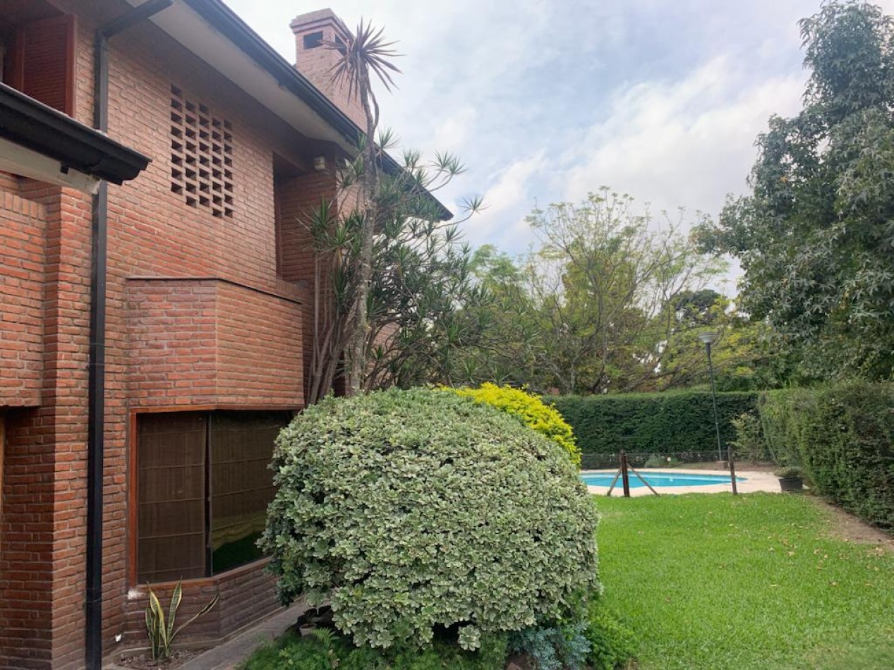VENTA IMPORTANTE PROPIEDAD ESQUINA YB