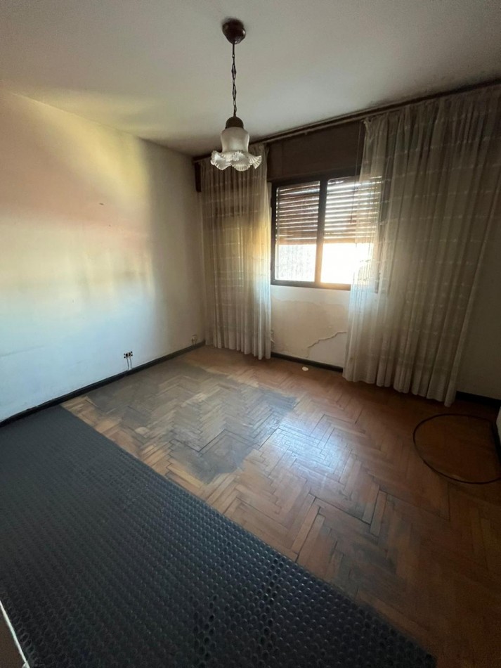 DEPARTAMENTO EN VENTA MUÑECAS 650, 3 DORMITORIOS CON COCHERA