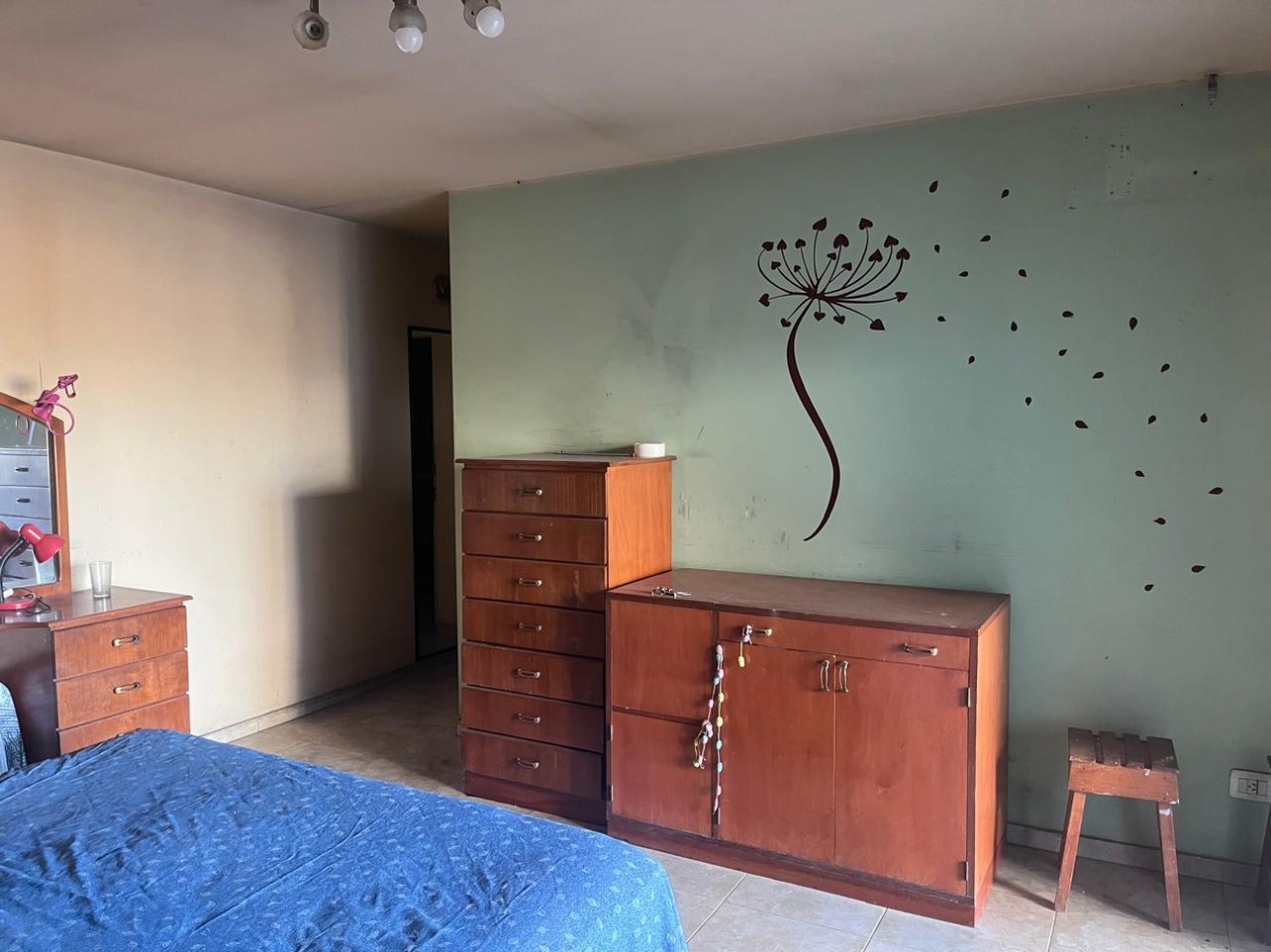 VENTA CASA ESQUINA COMERCIAL CATAMARCA Y URUGUAY