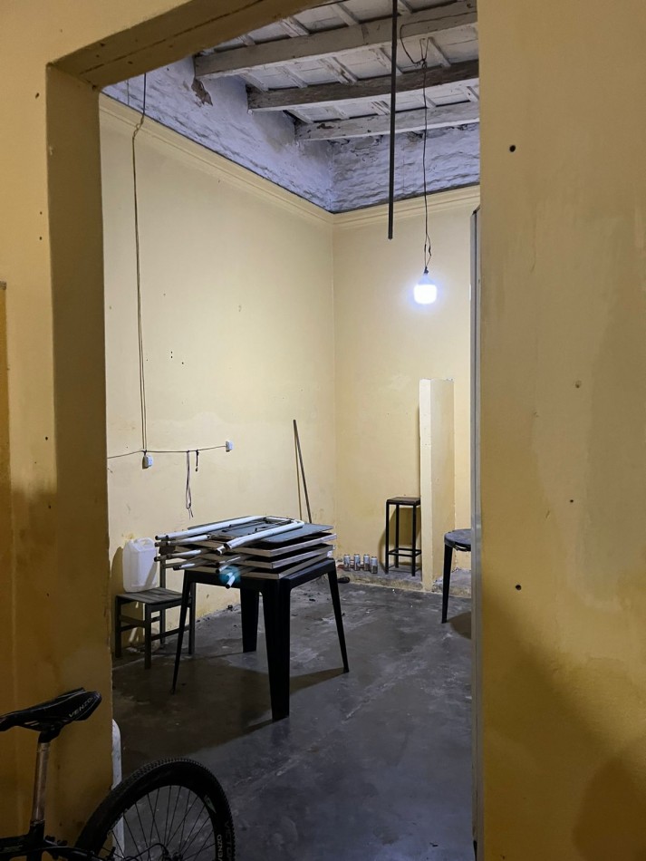 VENTA O ALQUILER CASA A REFACCIONAR MENDOZA 2047