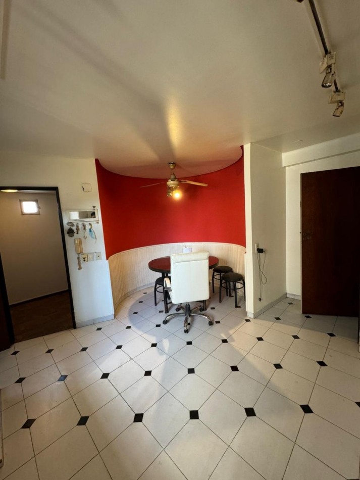 EXCLUSIVO DEPARTAMENTO EN VENTA, 25 DE MAYO 700 