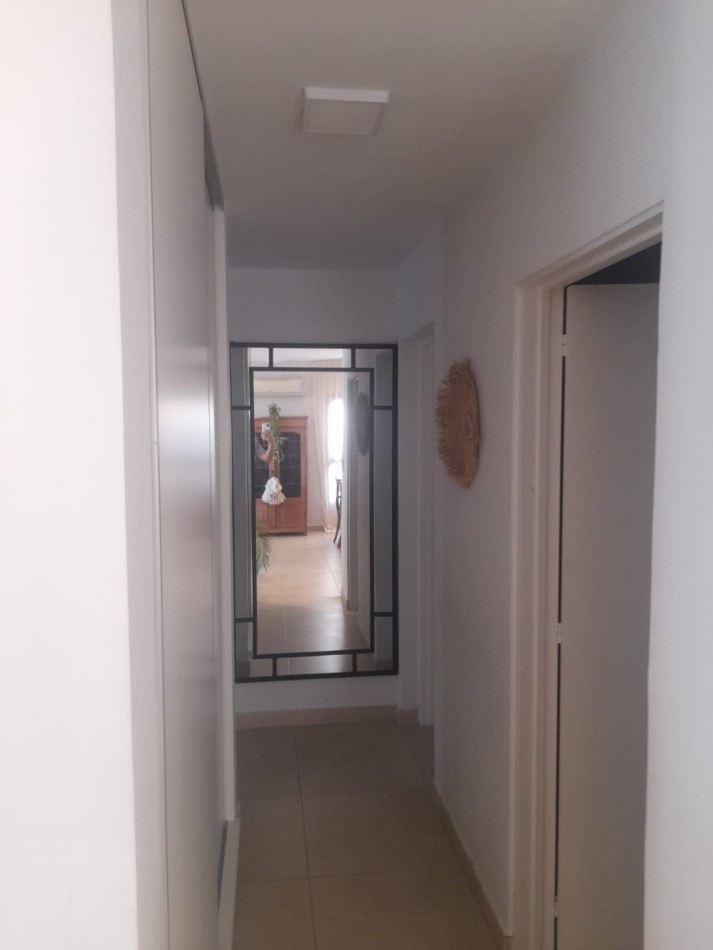 IMPECABLE CASA EN VENTA EN B. PRIVADO, YB 