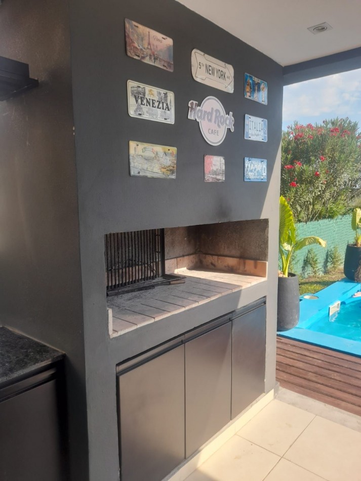 IMPECABLE CASA EN VENTA EN B. PRIVADO, YB 