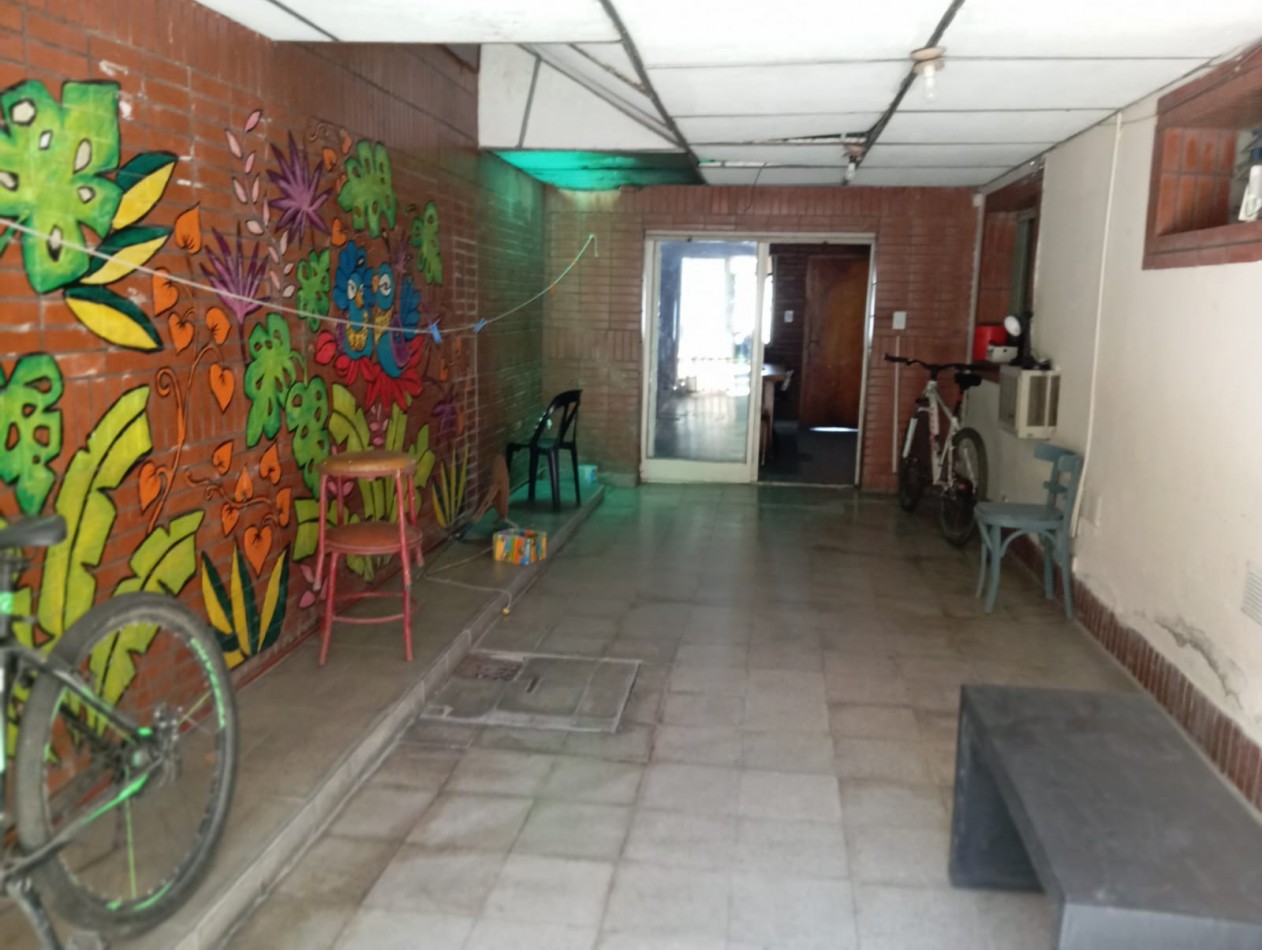 EN VENTA CASA  ESPAÑA 1100