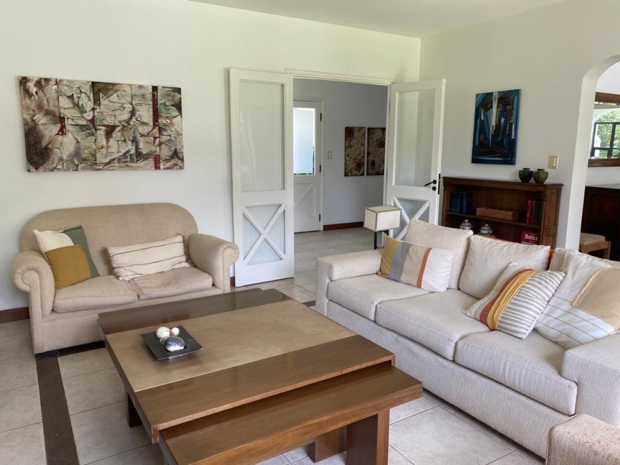 VENTA CASA LAS COLINAS