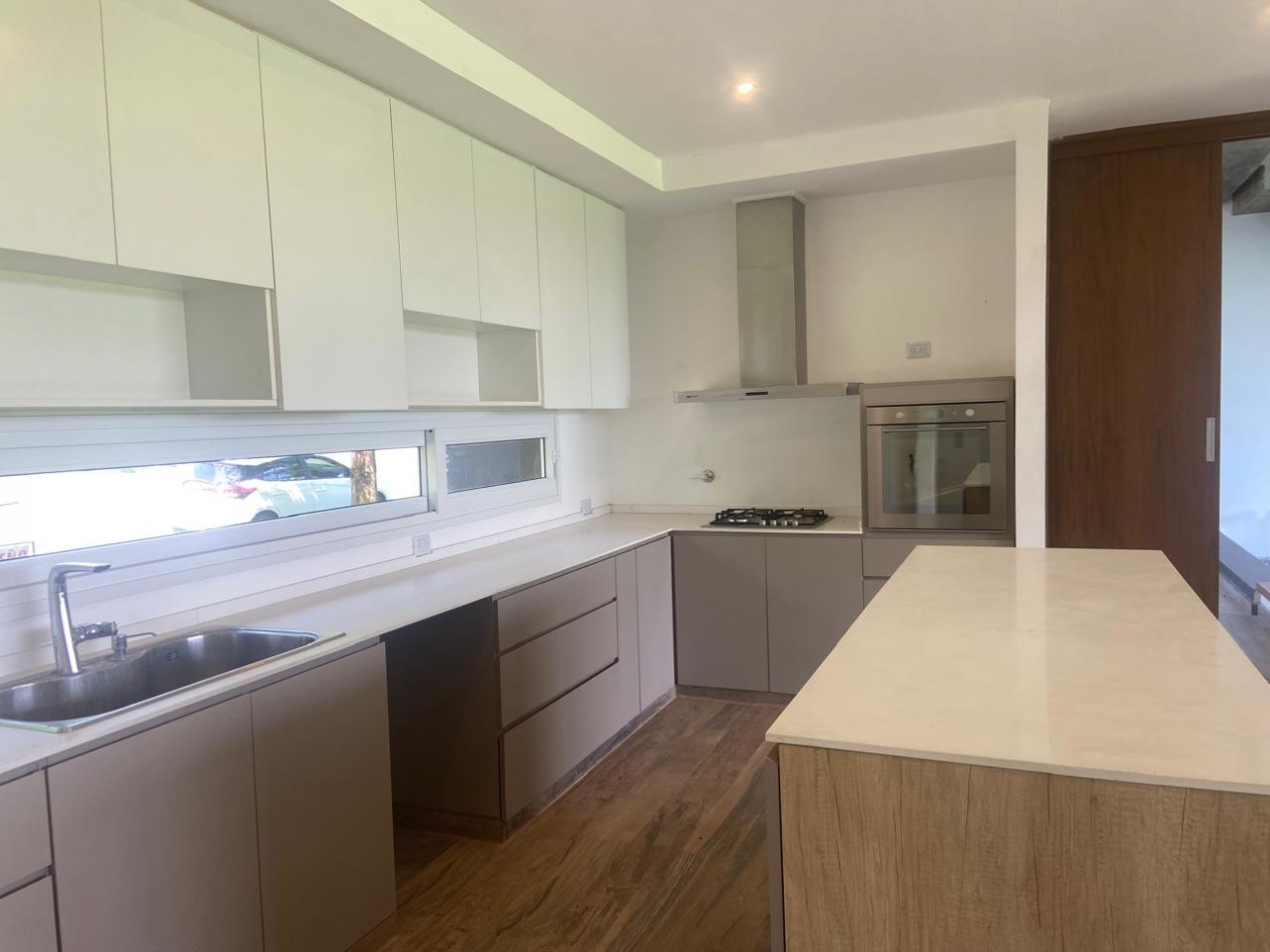 EXCLUSIVA CASA PREMIUM EN VENTA COUNTRY SAN PABLO