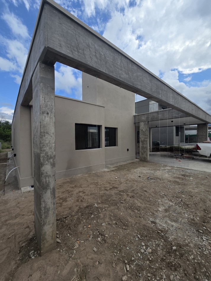ESPECTACULAR CASA EN VENTA EN ALTO VERDE 3
