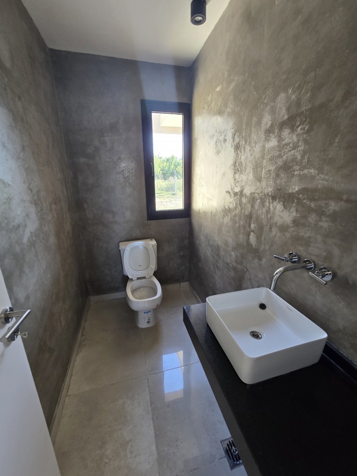 ESPECTACULAR CASA EN VENTA EN ALTO VERDE 3