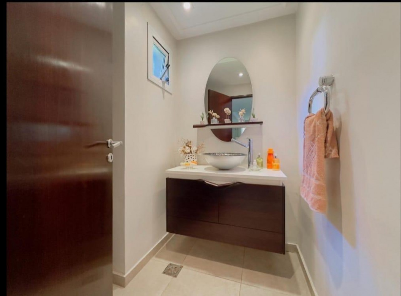 CASA EN VENTA DE PRIMER NIVEL EN LOS OLIVOS