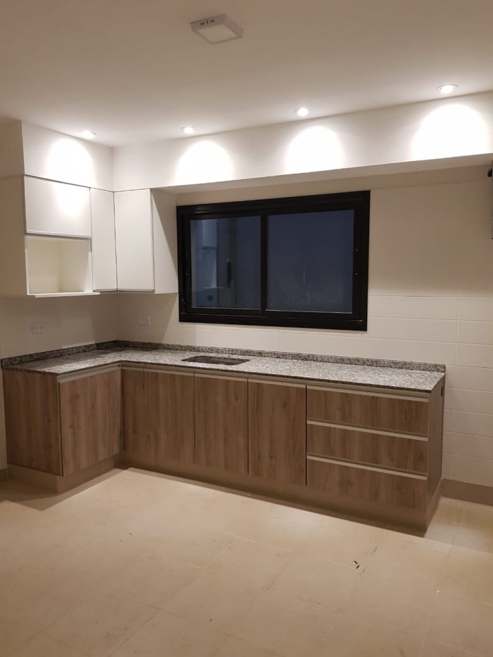 VENTA CASA EN SANTA BARBARA HILLS