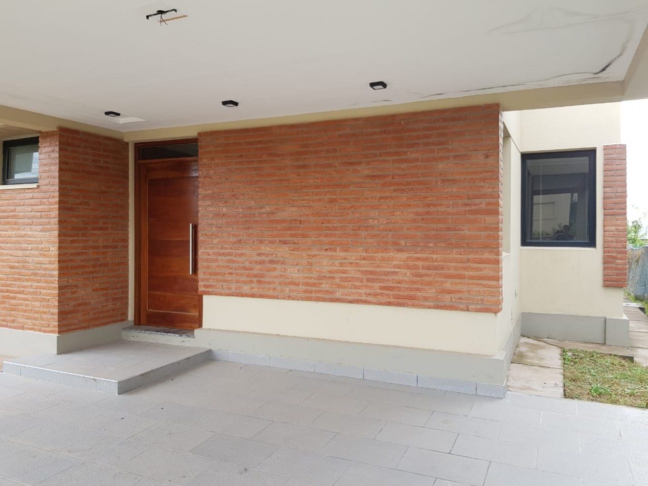 VENTA CASA EN SANTA BARBARA HILLS
