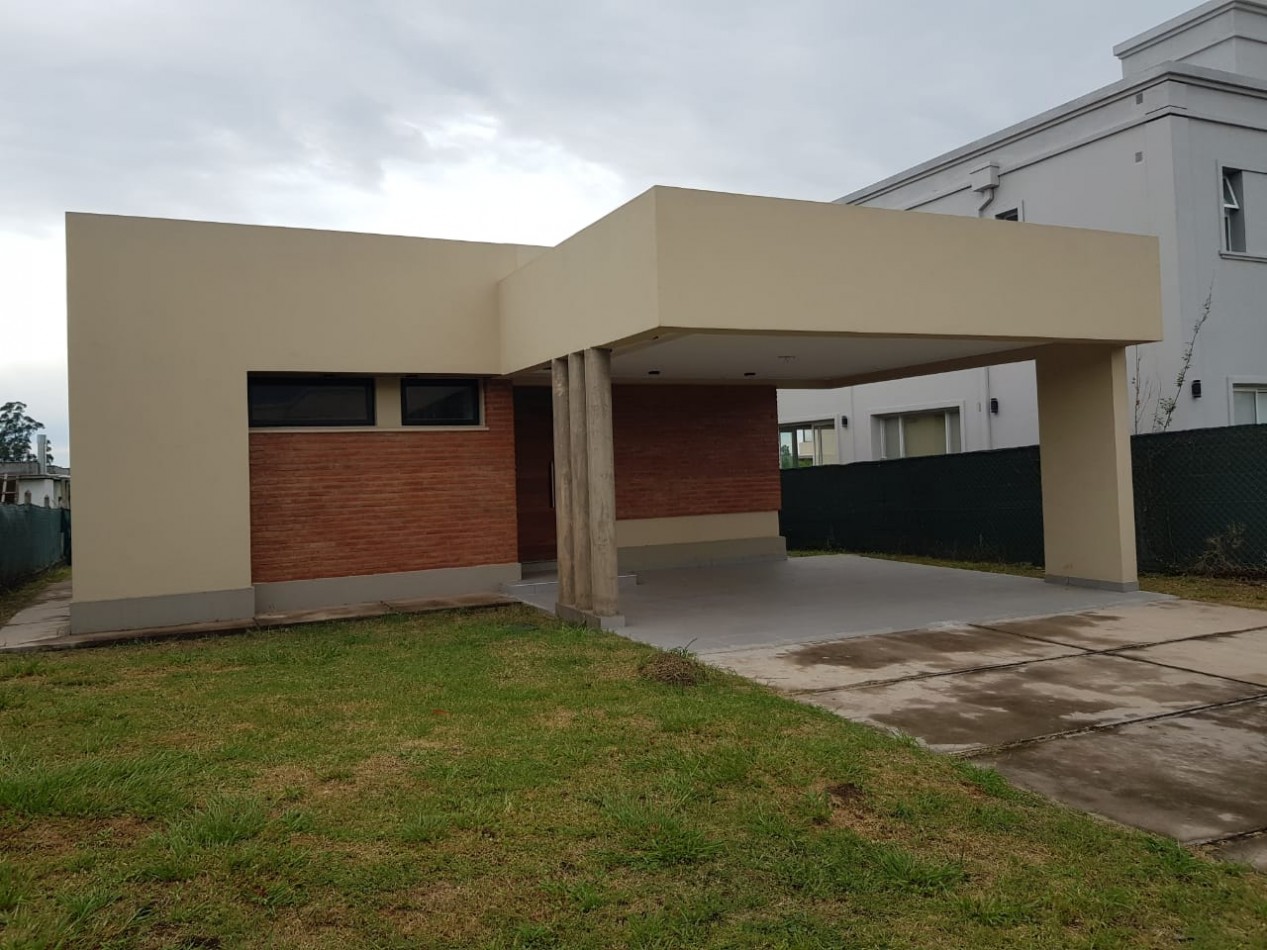 VENTA CASA EN SANTA BARBARA HILLS