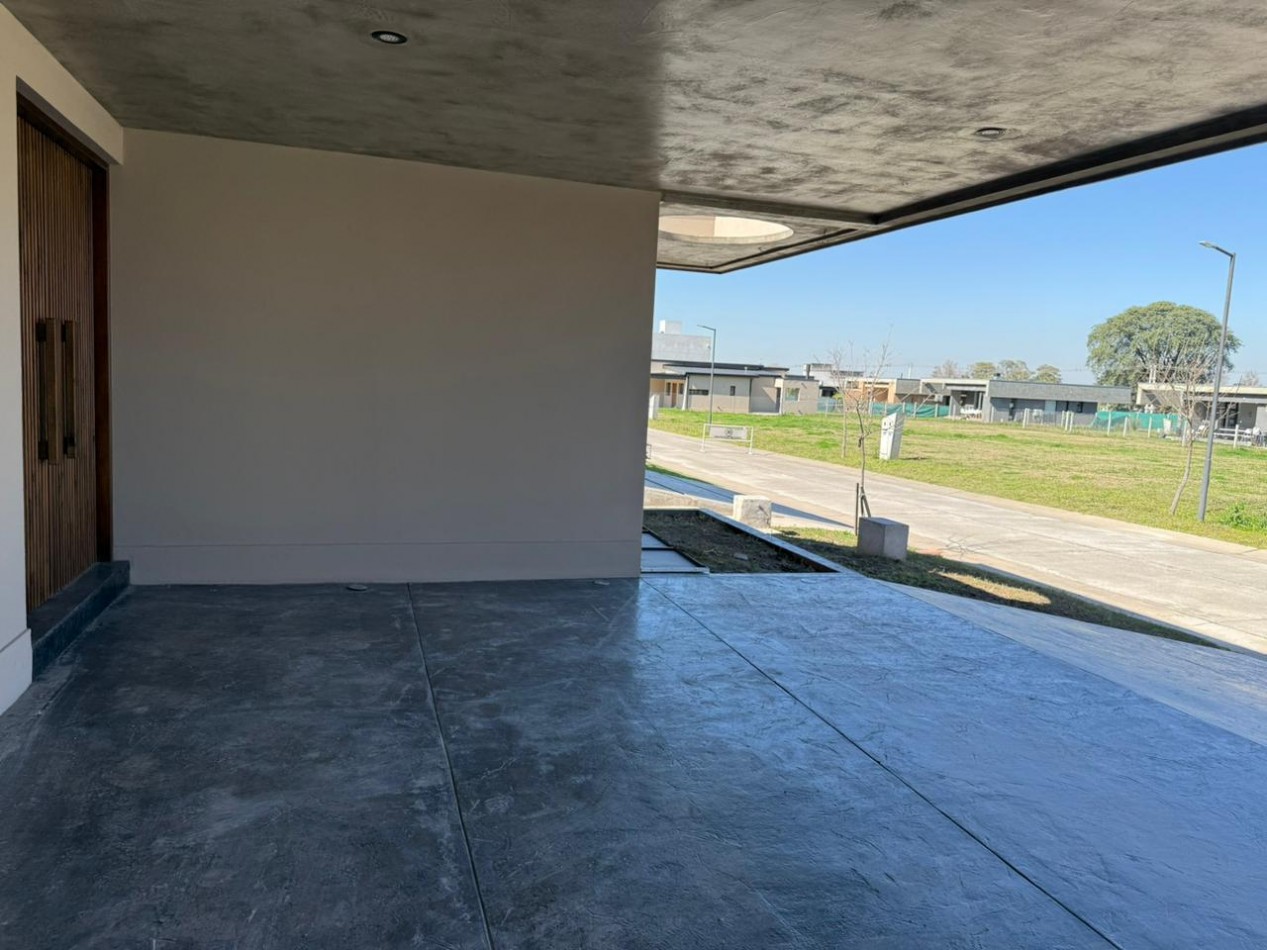 VENTA CASA PREMUIM VIENTO SUR