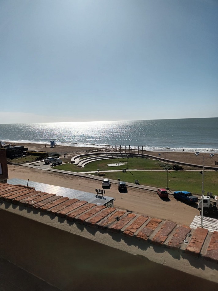 VENTA PINARMAR TRIPLEX FRENTE AL MAR