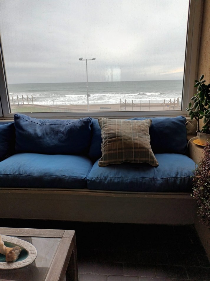 VENTA PINARMAR TRIPLEX FRENTE AL MAR