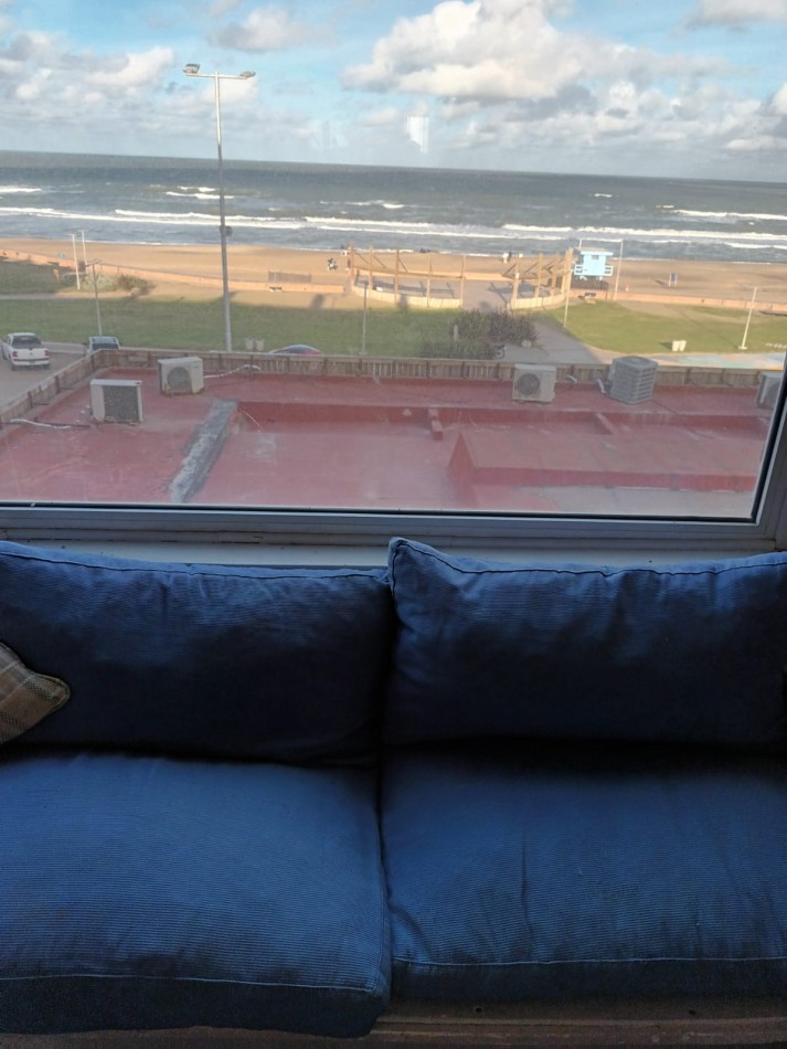 VENTA PINARMAR TRIPLEX FRENTE AL MAR