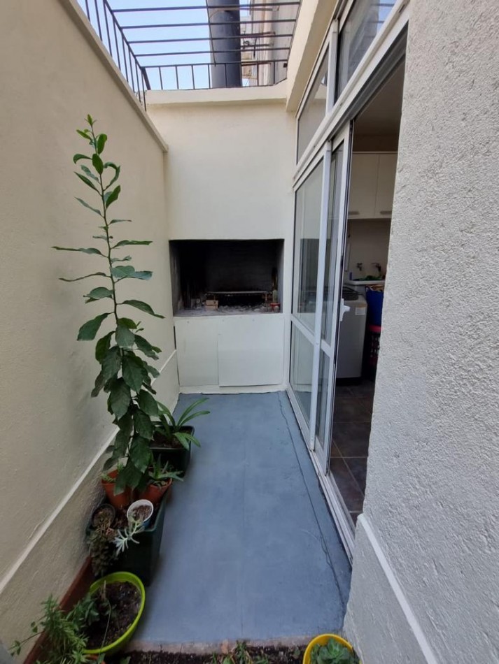 VENTA DUPLEX EN COMPLEJO CERRADO YERBA BUENA