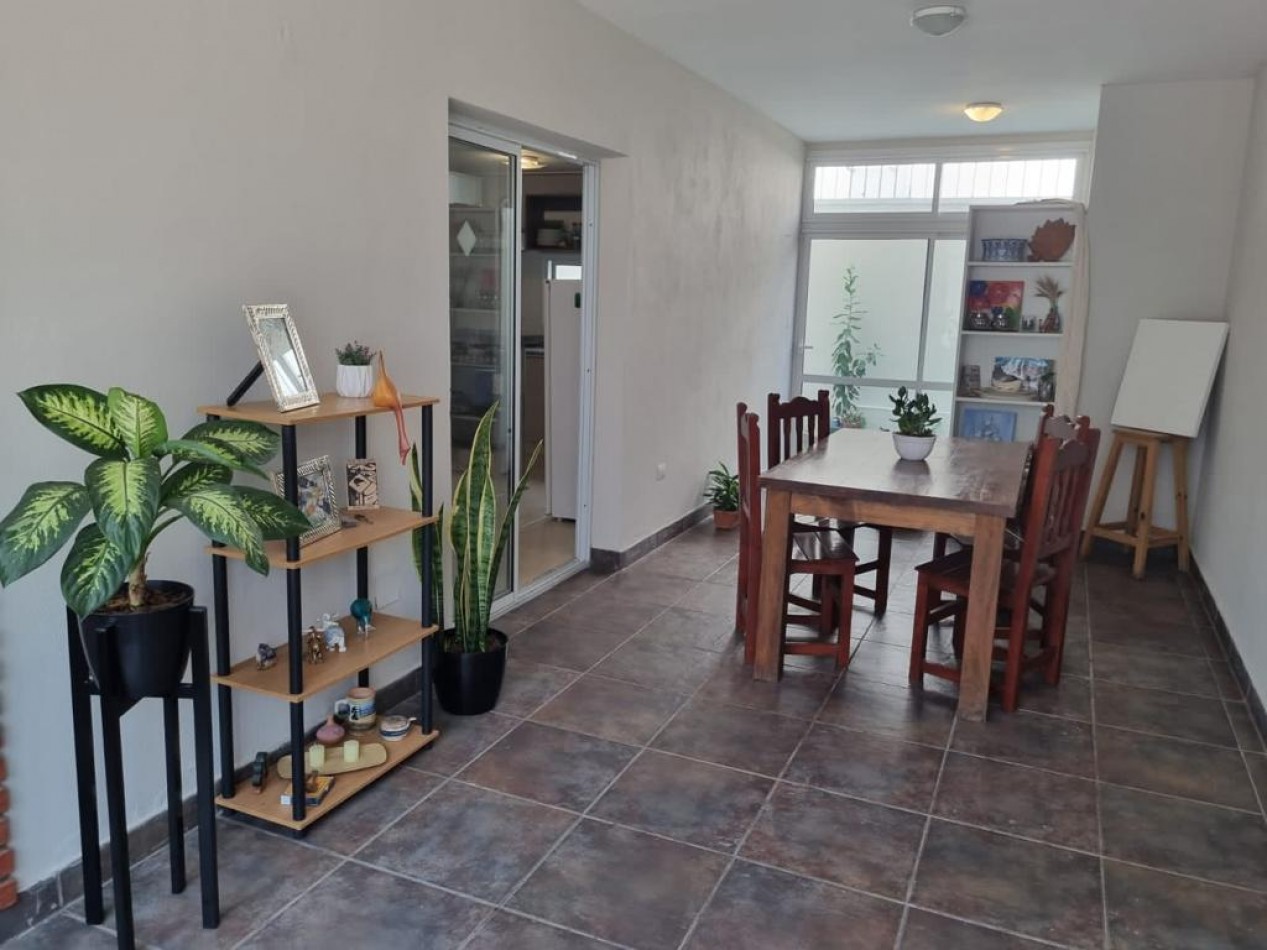 VENTA DUPLEX EN COMPLEJO CERRADO YERBA BUENA