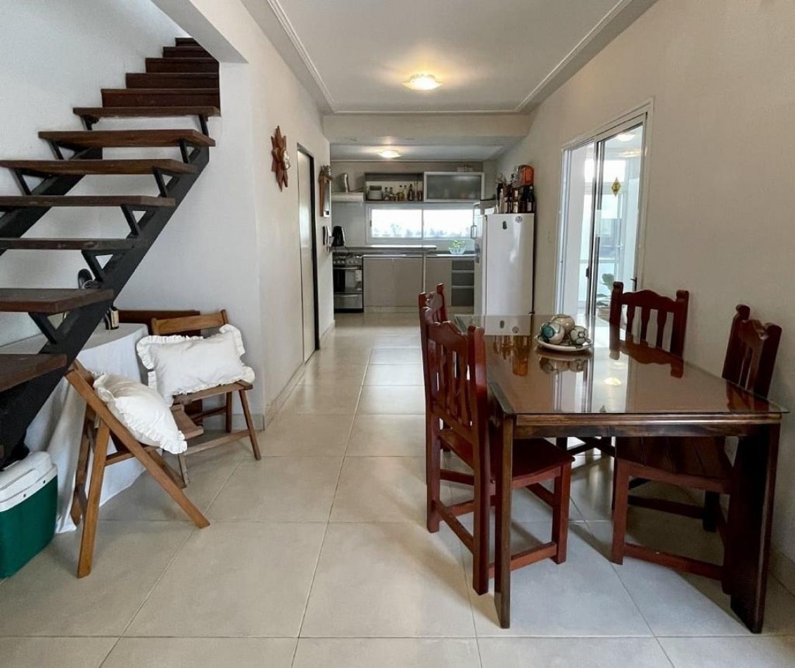VENTA DUPLEX EN COMPLEJO CERRADO YERBA BUENA