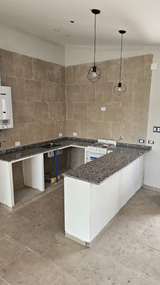 VENTA/ ALQUILER CASA BARRIO PRIVADO Av. Constitucion, Tafi Viejo
