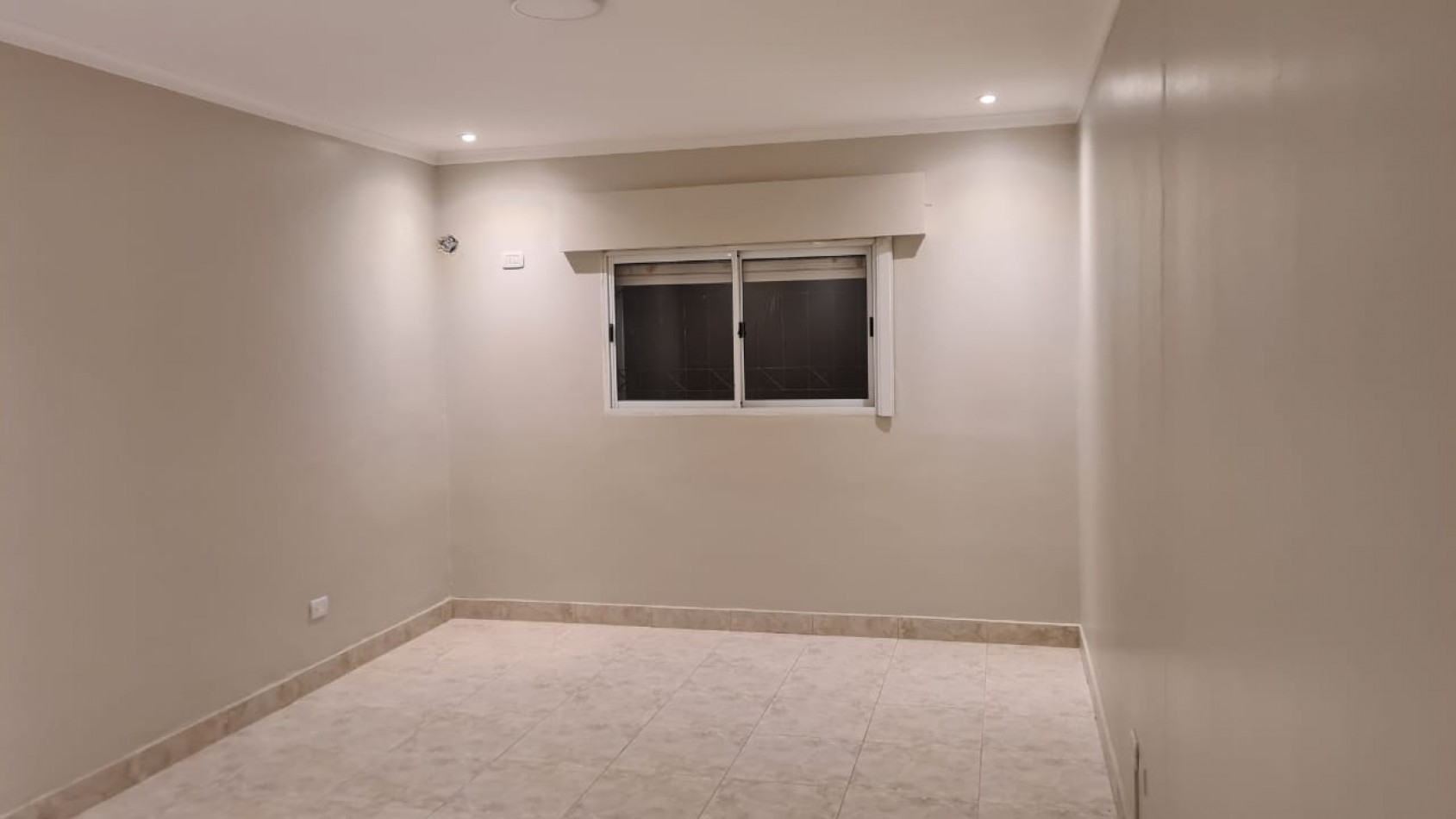 ALQUILER ZONA PREMIUM DE Y.B  ITUZAINGO 
