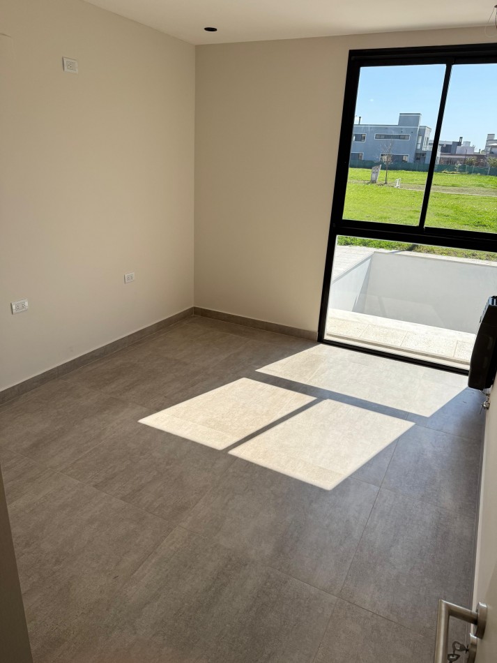 VENTA CASA PREMUIM VIENTO SUR