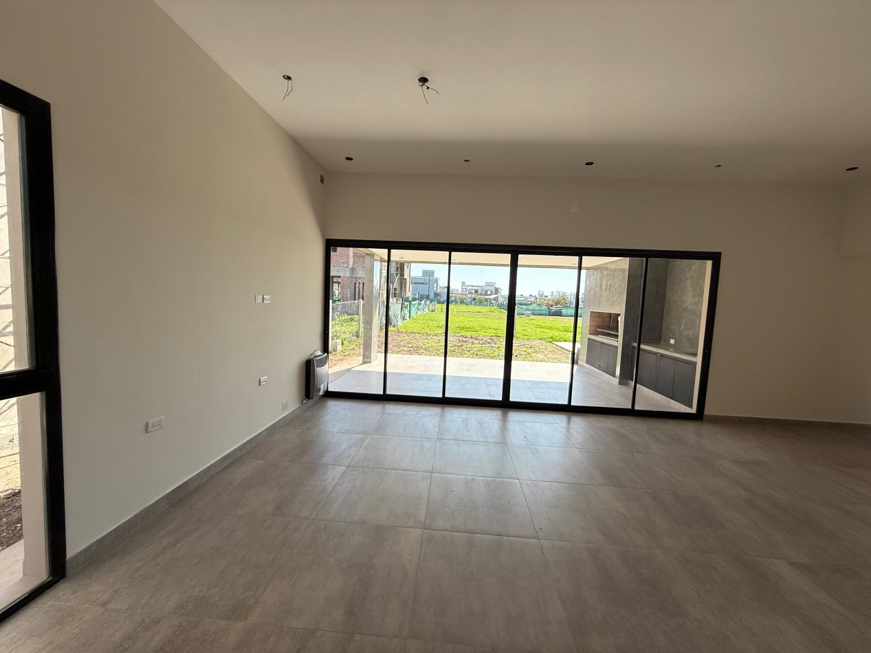 VENTA CASA PREMUIM VIENTO SUR