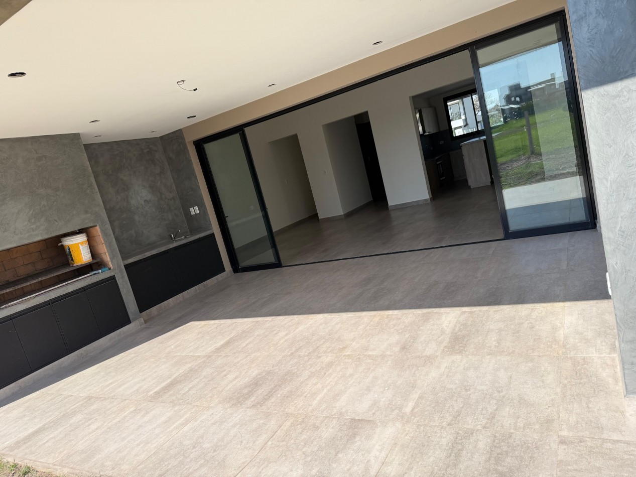 VENTA CASA PREMUIM VIENTO SUR