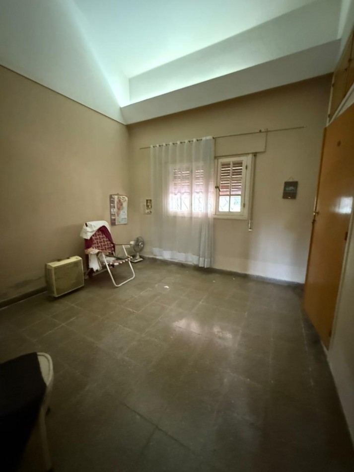 CASA EN VENTA CON POTENCIAL COMERCIAL, YB