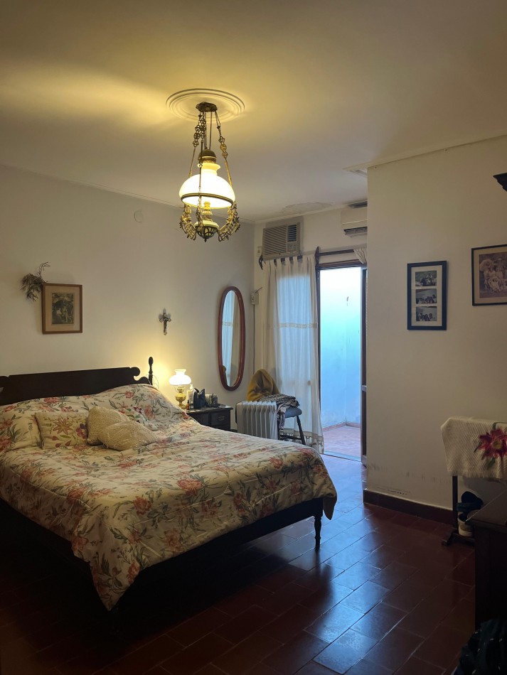 VENTA CASA EN UBICACION PRIVILEGIADA ITUZAINGO 1100, YB