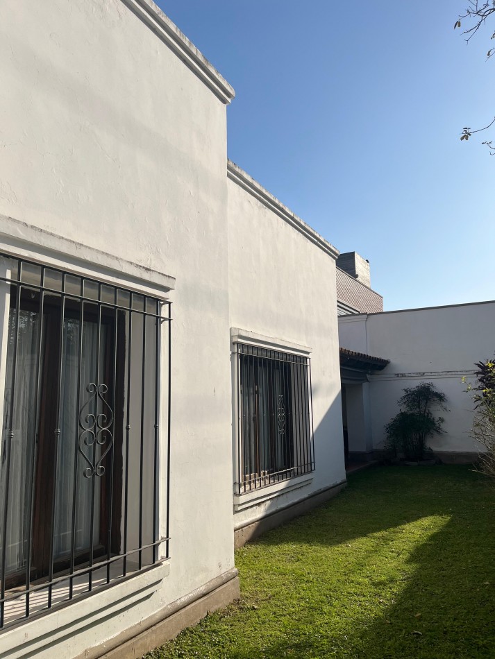 VENTA CASA EN UBICACION PRIVILEGIADA ITUZAINGO 1100, YB
