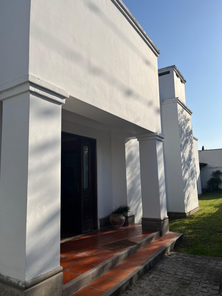 VENTA CASA EN UBICACION PRIVILEGIADA ITUZAINGO 1100, YB