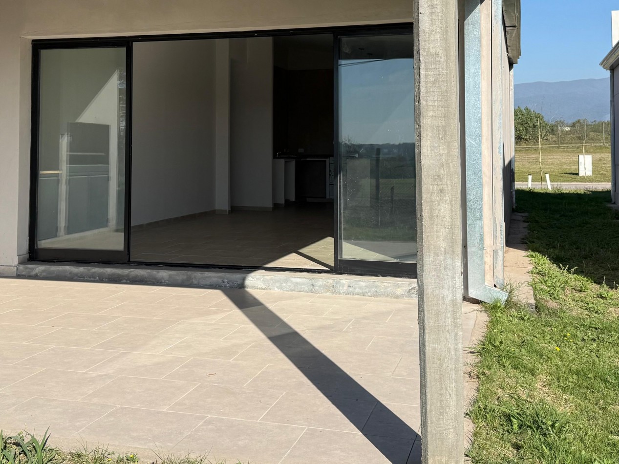 VENTA/ ALQUILER CASA BARRIO PRIVADO Av. Constitucion, Tafi Viejo