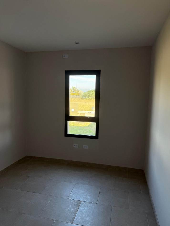 VENTA/ ALQUILER CASA BARRIO PRIVADO Av. Constitucion, Tafi Viejo