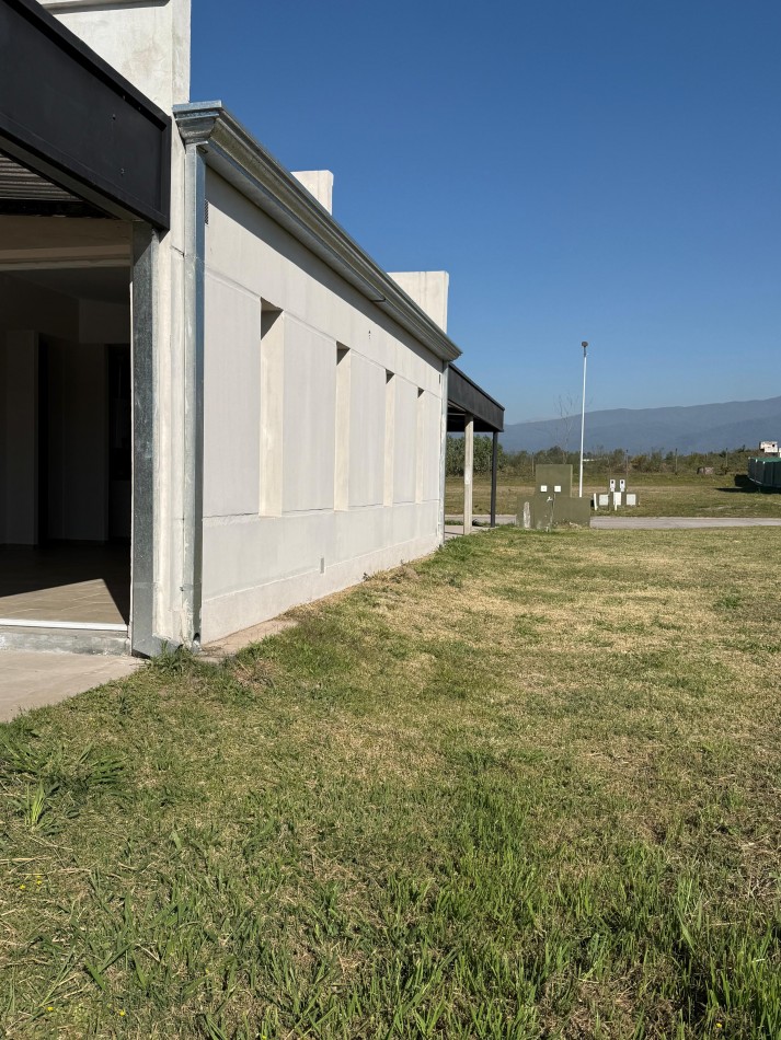 VENTA CASA COUNTRY SOBRE CONSTITUCION, TAFI VIEJO