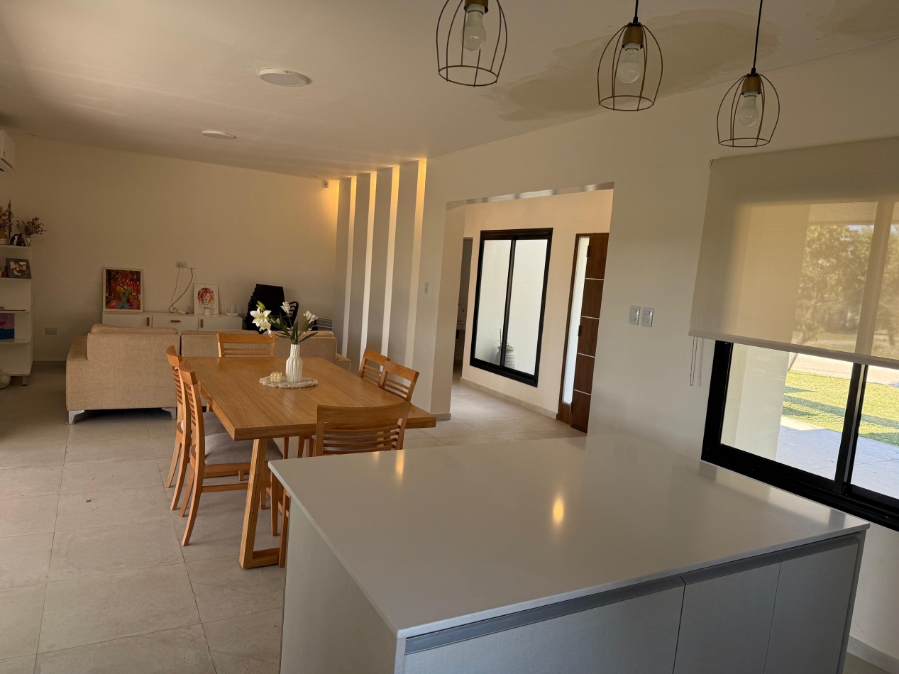 OPORTUNIDAD VENTA CASA COUNTRY LA HERENCIA 