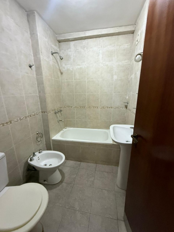 ALQUILER DEPARTAMENTO AMADOR LUCERO