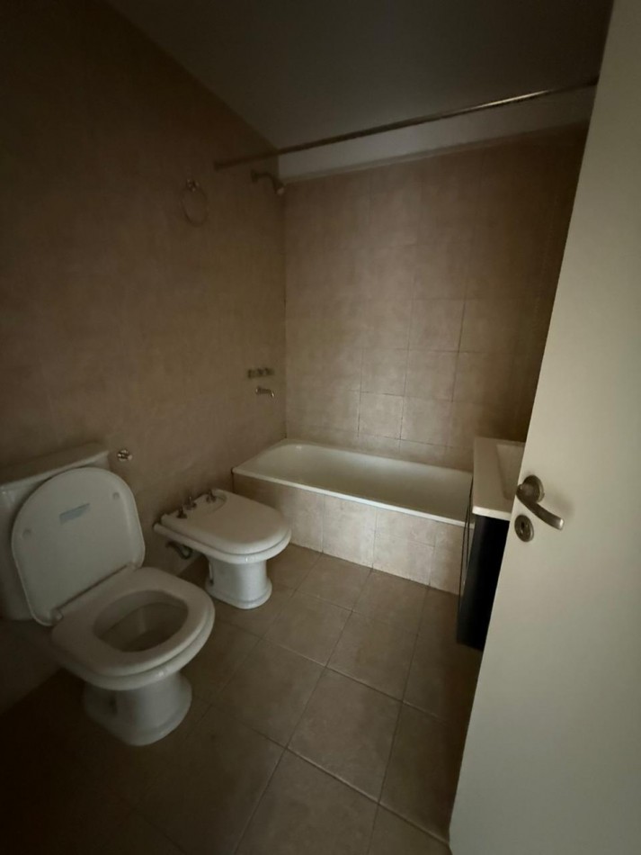 ALQUILER DEPARTAMENTO ZONA NORTE CON COCHERA,PARA APROVECHAR!!