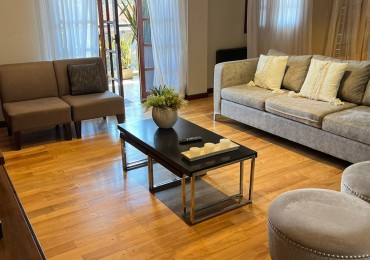 VENTA DE SEMIPISO UNICO EN BARRIO NORTE (MUÑECAS Y SANTA FE)