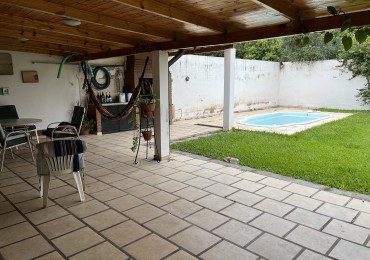 VENDO PROPIEDAD MUY BIEN UBICADA EN EXCELENTE ESTADO EN YB 
