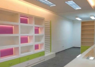 ¡OPORTUNIDAD  COMERCIAL UNICA! LOCAL COMERCIAL EN ALQUILER EJERCITO Y ESPAÑA.