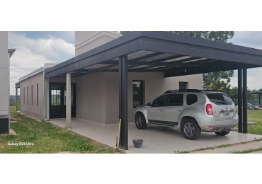 VENTA/ ALQUILER CASA BARRIO PRIVADO Av. Constitucion, Tafi Viejo