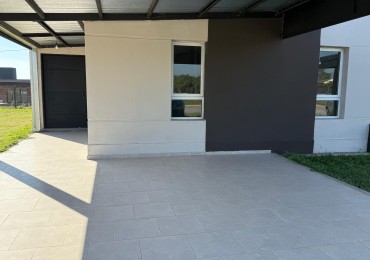 VENTA CASA COUNTRY SOBRE CONSTITUCION, TAFI VIEJO