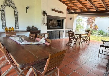 VENTA CASA EN YERBA BUENA UBICACION PRIVILEGIADA ITUZAINGO 1100, YB