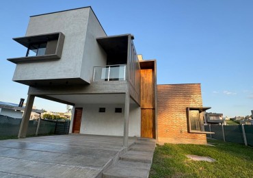 VANTA CASA LA RESEVA 1  